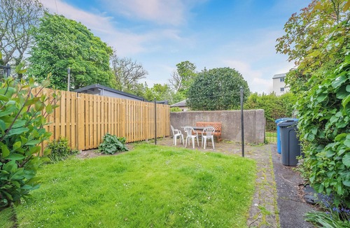 Largs Cottage | 5 bedroom accommodation in Largs