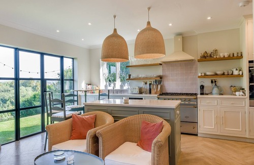 Maidenhead Cottage | 5 bedroom accommodation in Marlow