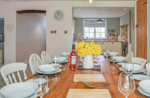 Muston Cottage | 5 bedroom accommodation in Muston, near Filey