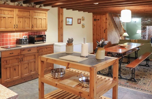 Cwmtirmynach Cottage | 5 bedroom accommodation in Bala