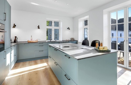 Snogebaek House | 5 bedroom accommodation in Nexø