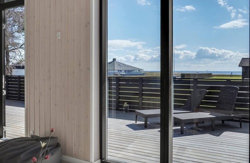 Hejsager Strand House | 5 bedroom amazing home in Haderslev
