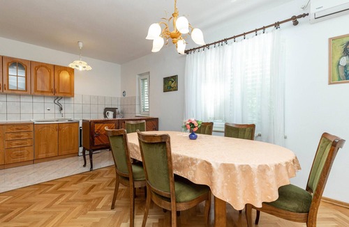 Klenovica House | 5 bedroom amazing home in Klenovica