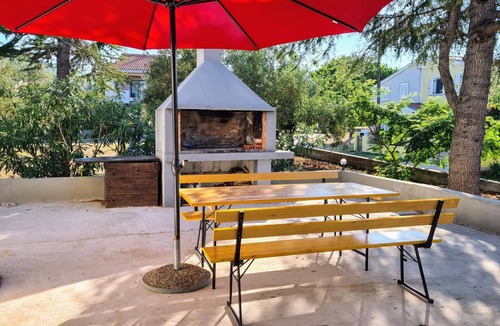 Nevidane House | 5 bedroom amazing home in Nevidane