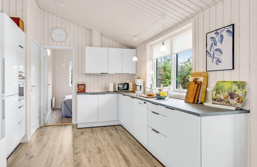 Mommark Strand House | 5 bedroom amazing home in Sydals