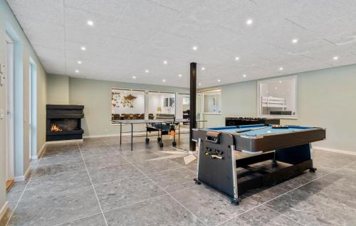 Herning House | 5 Bedroom Amazing Home In Herning