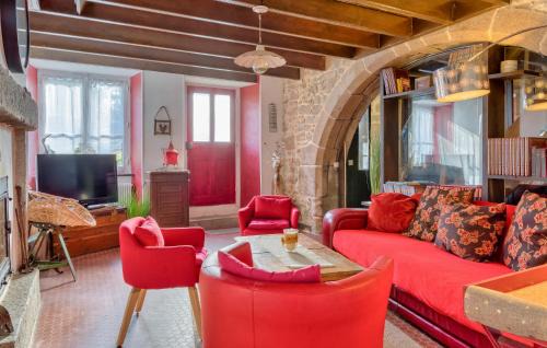 La Trinite House | 5 Bedroom Awesome Home In Villedieu-Les-Poêles