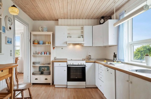 Agger House | 5 bedroom awesome home in Vestervig
