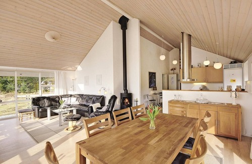 Skovgaarde House | 5 bedroom awesome home in Herning