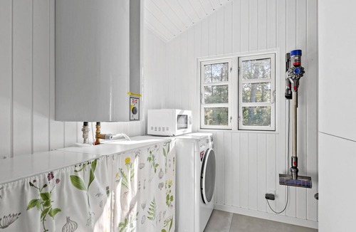 Frolunde House | 5 bedroom awesome home in Slagelse