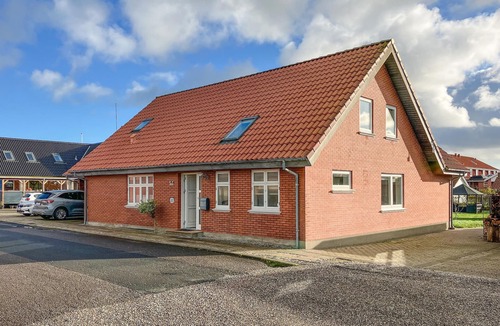 Lemvig House | 5 bedroom awesome home in Lemvig