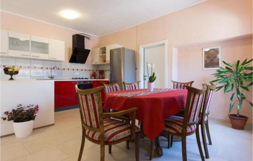 Sveti Vid Dobrinjski House | 5 Bedroom Awesome Home In Dobrinj