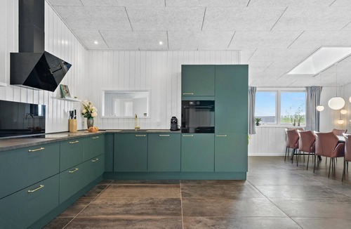 Flovt Strand House | 5 bedroom beautiful home in Haderslev