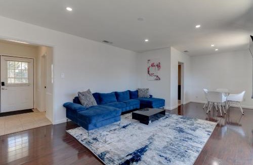 Reseda House | 5 Bedroom Charmer with Pool