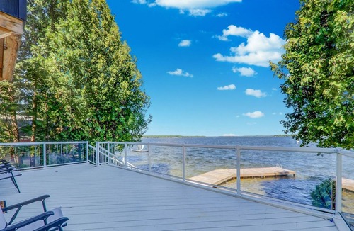 Rosedale Cottage | 5 bedroom cottage on balsam lake