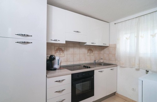 Stomorska House | 5 bedroom cozy home in Stomorska