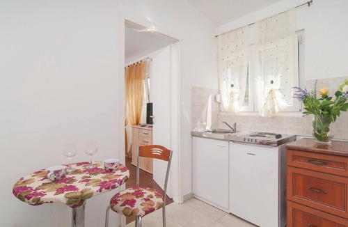Stomorska House | 5 bedroom cozy home in Stomorska
