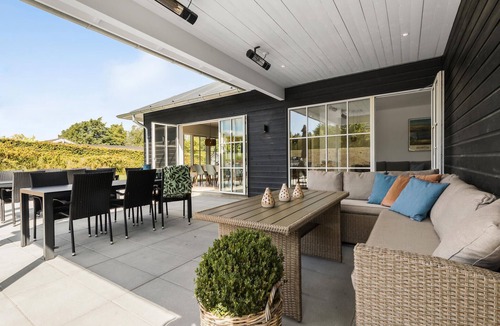 Egsmark Strand House | 5 bedroom cozy home in Ebeltoft