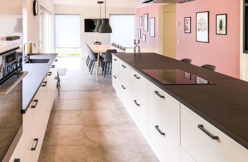 Fjellerup Strand House | 5 bedroom cozy home in Glesborg