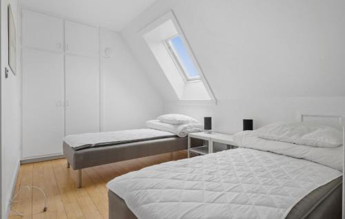 Naestved House | 5 Bedroom Cozy Home In Næstved