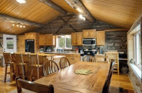 Whitefish Apartment | 5 bedroom custom Lodge, log home. rec room, on river, fishing, open kitchen
