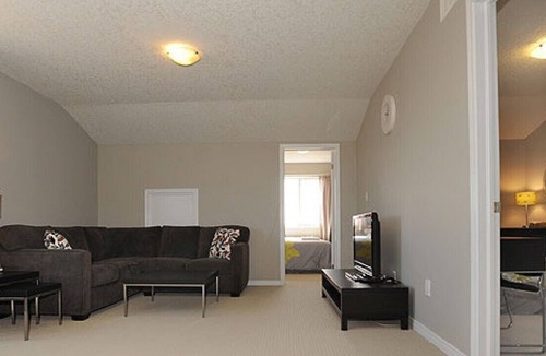 Highland West House | 5 + bedroom Executive Home