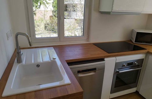 Nord House | 5-bedroom family home + Apparently 2-room town center on foot