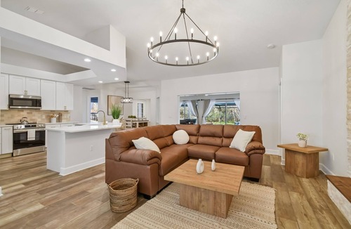 Seffner Community Alliance Other | 5-bedroom Farmhouse on 4 Acres w/Pool