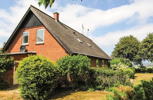 Sydlangeland House | 5 bedroom gorgeous home in Humble