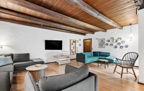 Ulfborg House | 5 Bedroom Gorgeous Home In Ulfborg