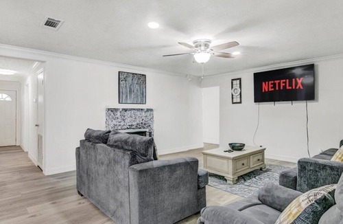 Voth House | 5 bedroom home in Vidor