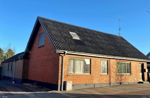 Bording House | 5 Bedroom House - 12 Guests