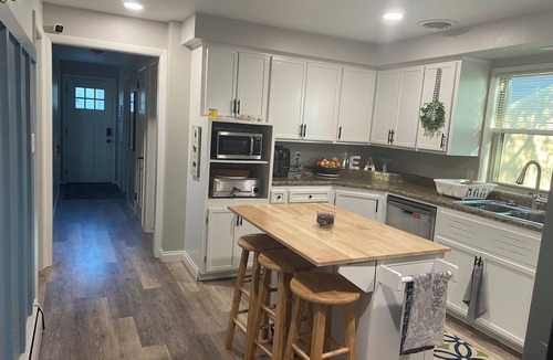 Appleton House | 5 Bedroom house great for EAA!