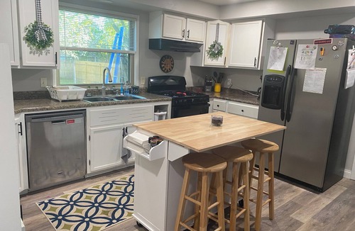 Appleton House | 5 Bedroom house great for EAA!