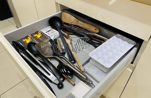 Peterborough House | 5 bedroom house suitable for groups - central location