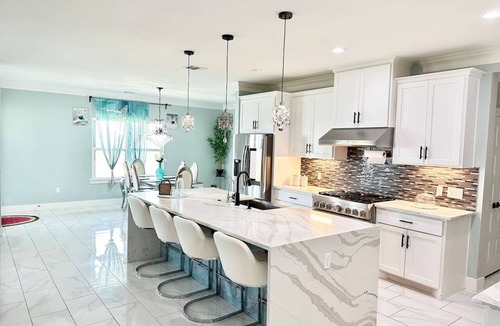 Del Valle House | 5 bedroom house near COTA/AUS