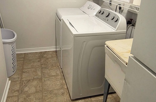 Kenner - Louis Armstrong International Airport Condo | 5 bedroom house