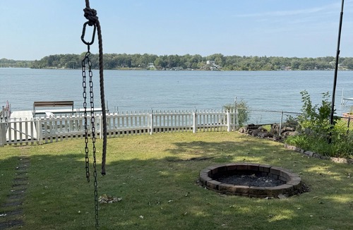 Solon Mills House | 5-bedroom Lakefront Getaway on Private Wonder Lake – Sleeps 8