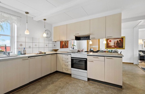 Pedersker House | 5 bedroom lovely home in Aakirkeby