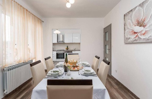 Crklada House | 5 bedroom lovely home in Vizinada