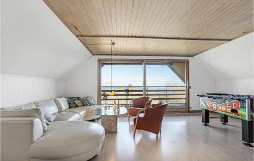 Sandkaas House | 5 Bedroom Lovely Home In Allinge