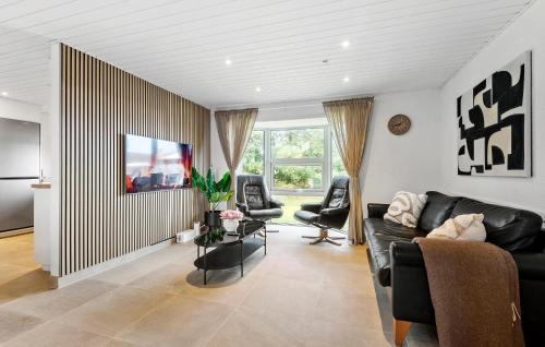 Ho House | 5 Bedroom Nice Home In Blåvand