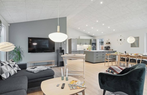 Nørre Hurup House | 5 bedroom nice home in Hadsund