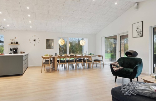 Nørre Hurup House | 5 bedroom nice home in Hadsund