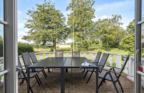 Nyborg House | 5 bedroom nice home in Nyborg