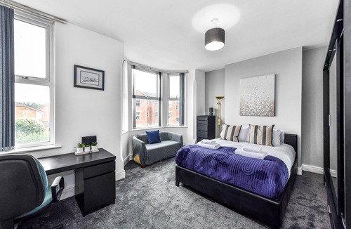 Sneinton House | 5 Bedroom Nottingham Gem
