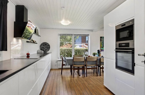 Strandby House | 5 bedroom pet friendly home in Strandby