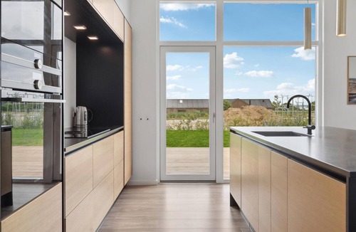 Hvidbjerg Strand House | 5 bedroom pet friendly home in Børkop