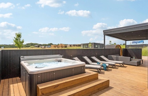 Hvidbjerg Strand House | 5 bedroom pet friendly home in Børkop