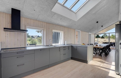 Rømø Kirkeby House | 5 bedroom pet friendly home in Rømø